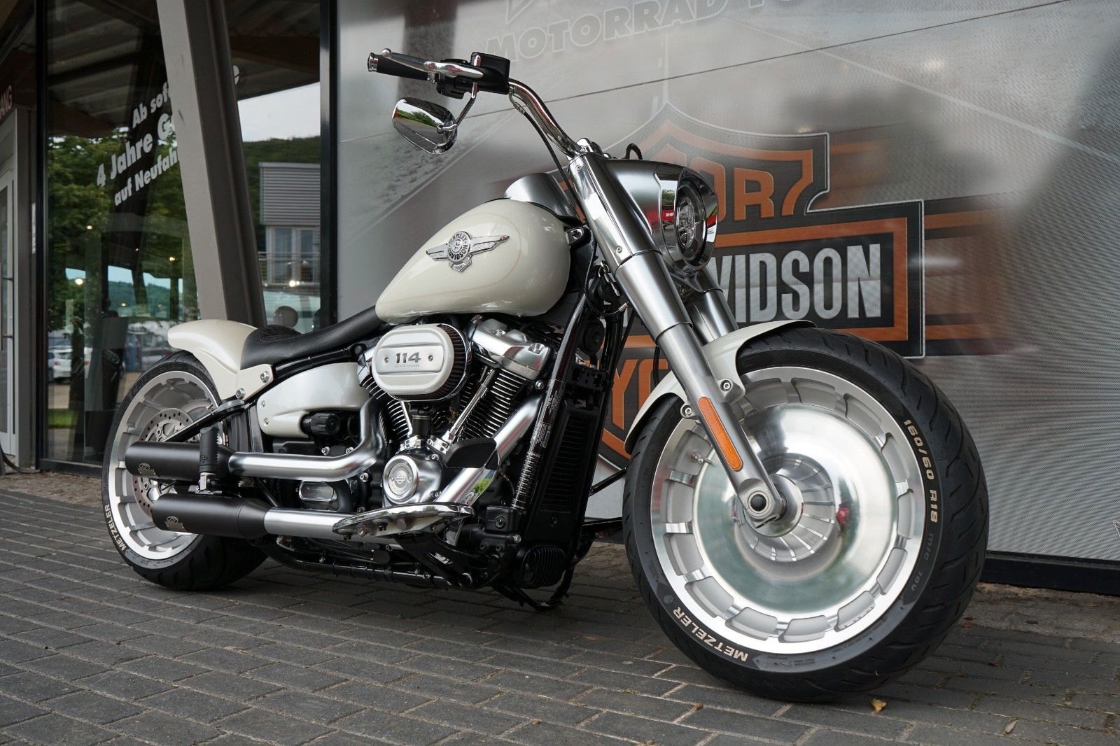Fahrzeugabbildung Harley-Davidson Fat Boy 114 -Heckumbau-Jekill-Besser wie neu!