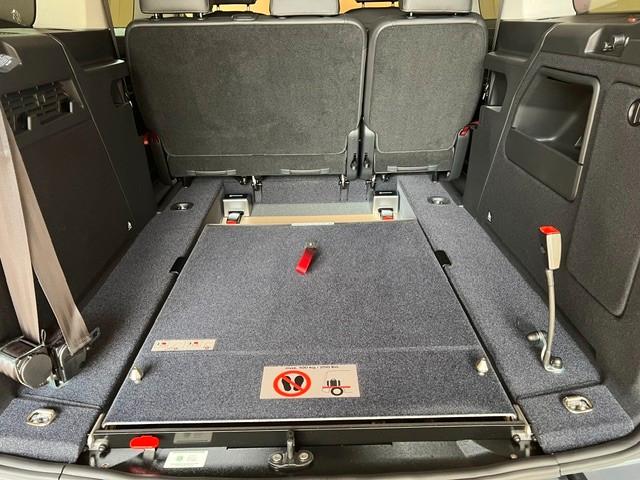 Volkswagen Caddy Maxi Style Rollstuhlrampe Kam digCo LED