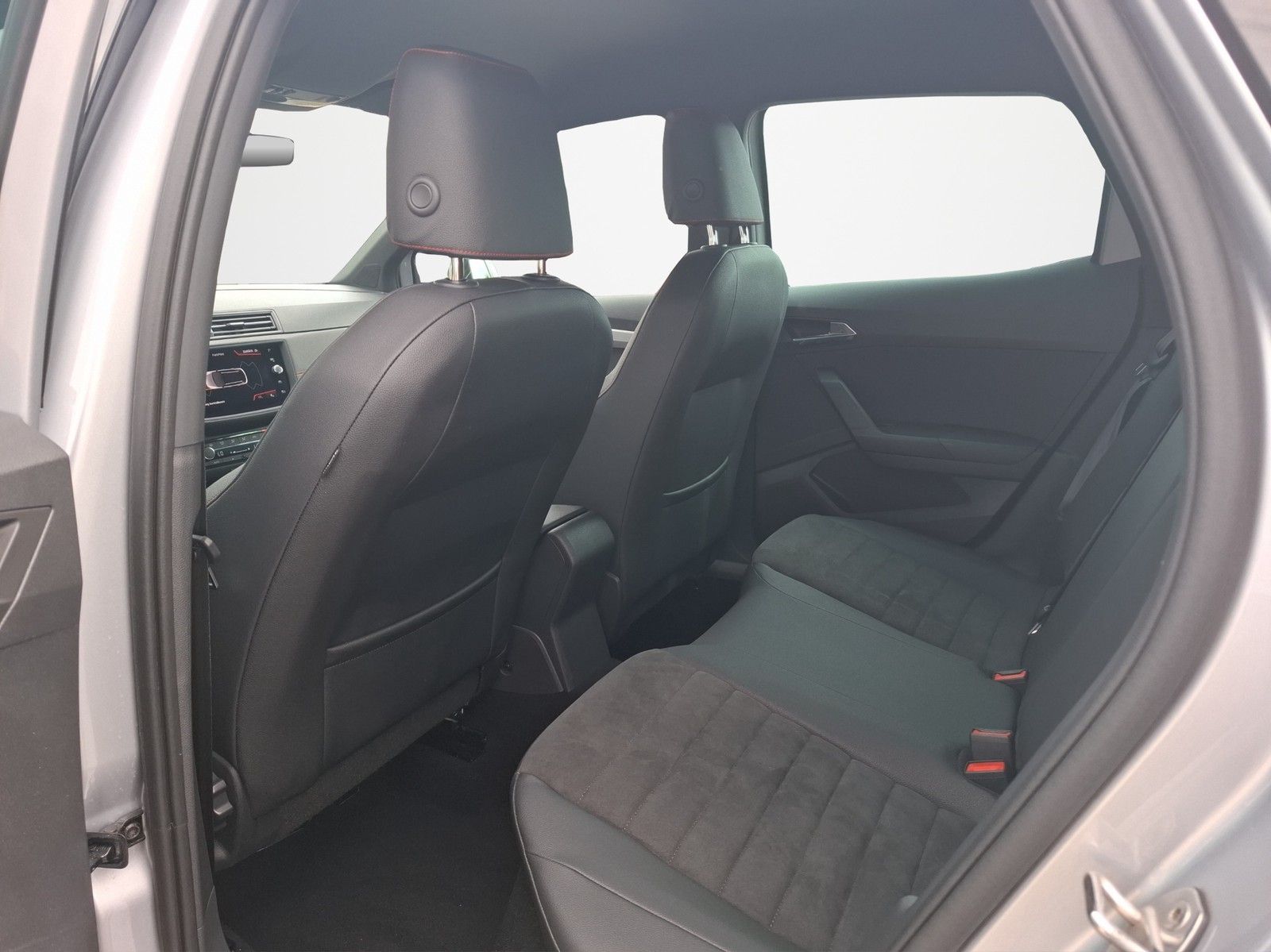 SEAT Arona FR 1.5 TSI KLIMA / NAVI / ACC / KAMERA / D - Image 15