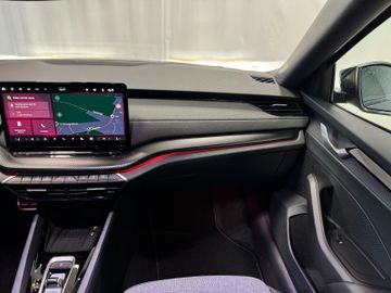 Skoda Octavia Combi 1.5 TSI Sportline Matrix AHK