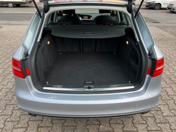 Fahrzeugabbildung Audi A4 Avant 1.8TFSI S-Line Automatik Navi