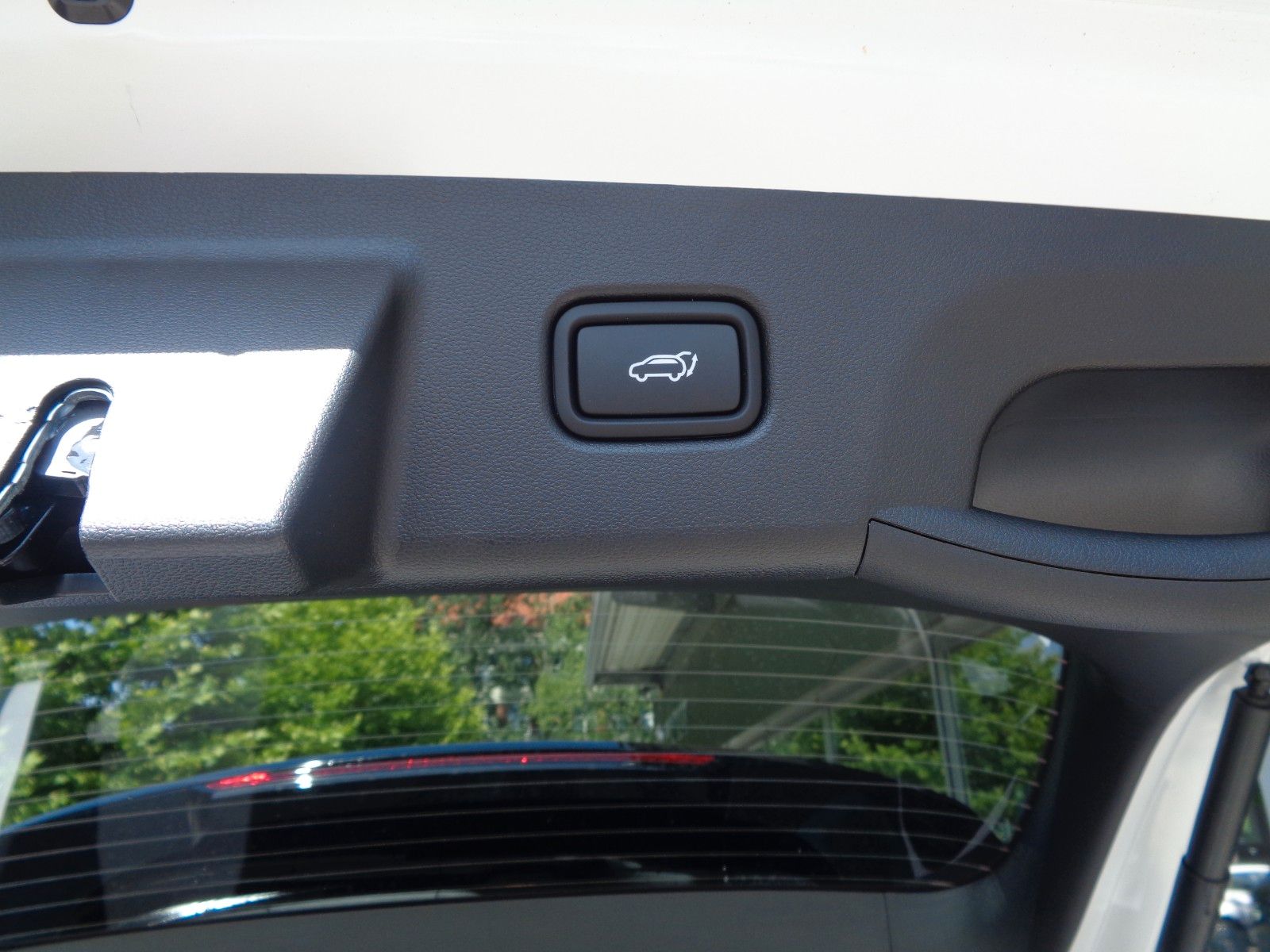 Fahrzeugabbildung Hyundai TUCSON 1.6 T-GDI PHEV AT 4WD N-LINE SITZP. SD