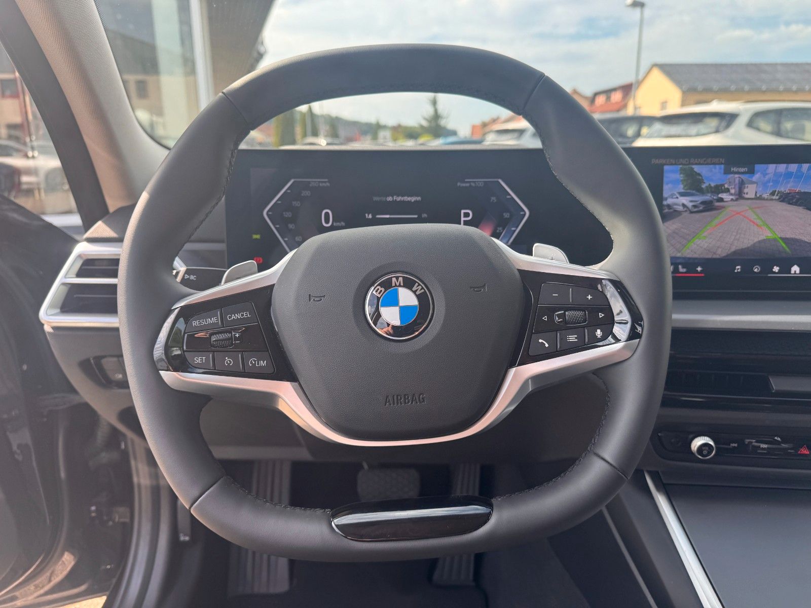 BMW 318i Touring KAMREA NAVI DAB KLIMAAUTOMATIK foto 15