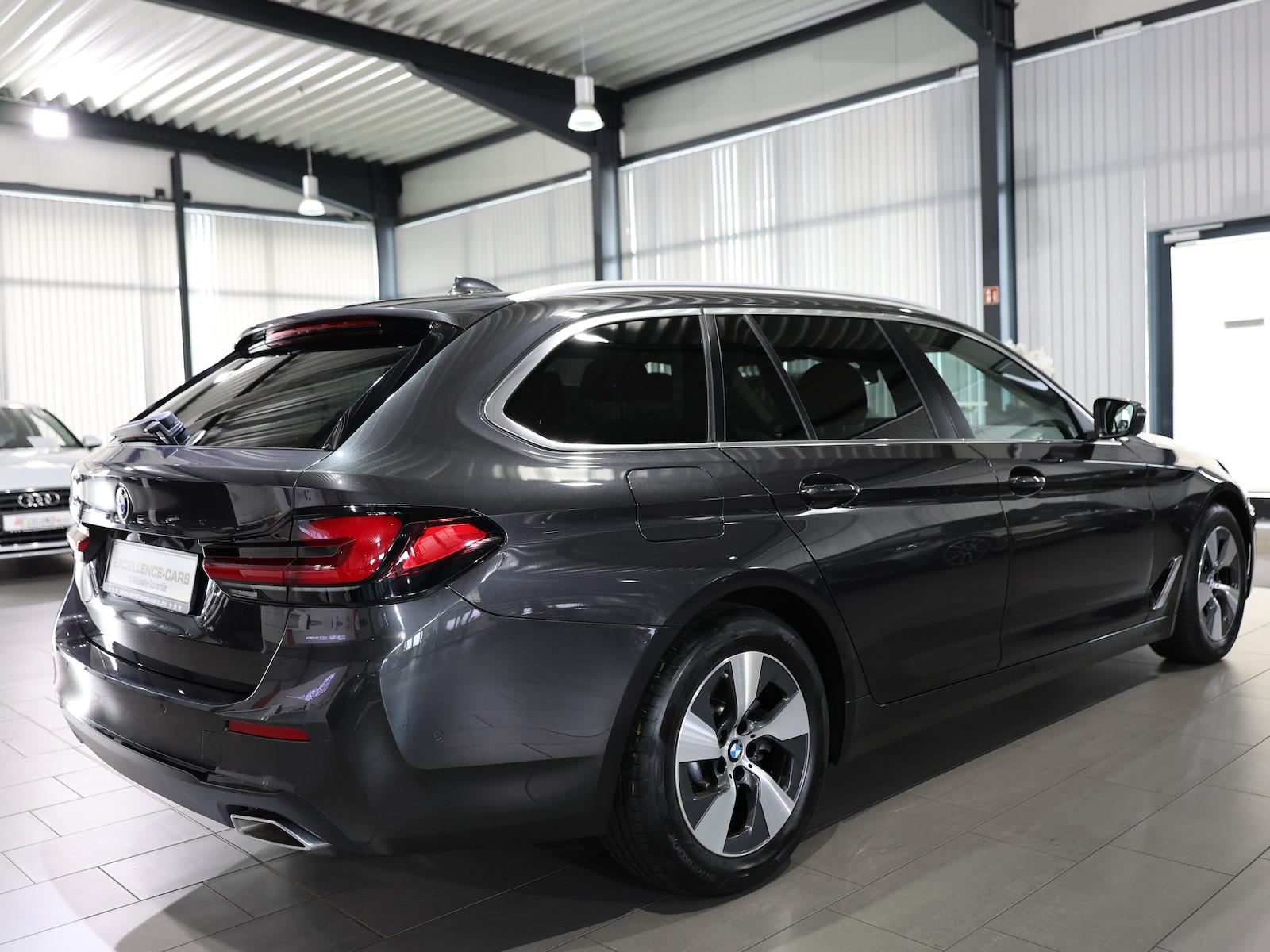 BMW 520i Touring BUSINESS GREY & BROWN / PANORAMA