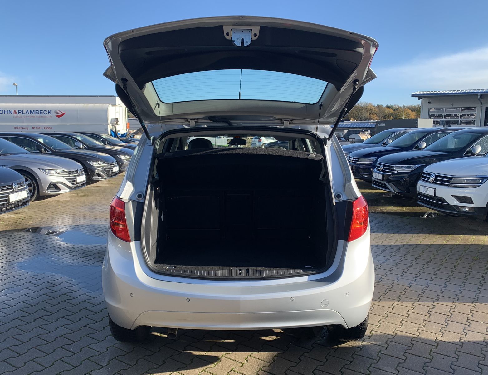 Fahrzeugabbildung Opel Meriva 1.4*Innovation*Pano*Temp*SHZ*LHZ*Navi*