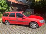 Opel Vectra Kombi B 1.6 - Opel Vectra aus 1999: Kombi