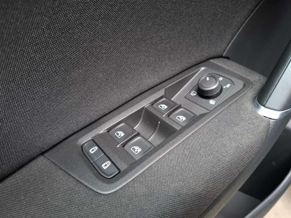 Volkswagen Touran Comfortline 1.5 TSI Business Premium, миниатюра 15