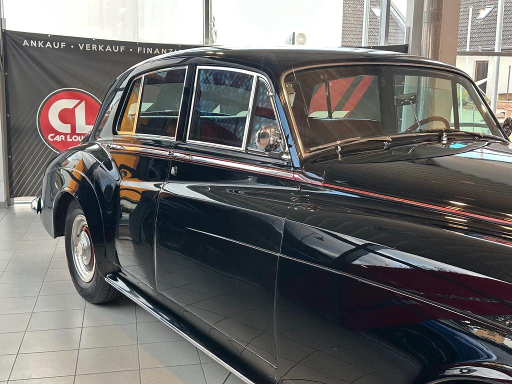 Rolls-Royce Silver Cloud