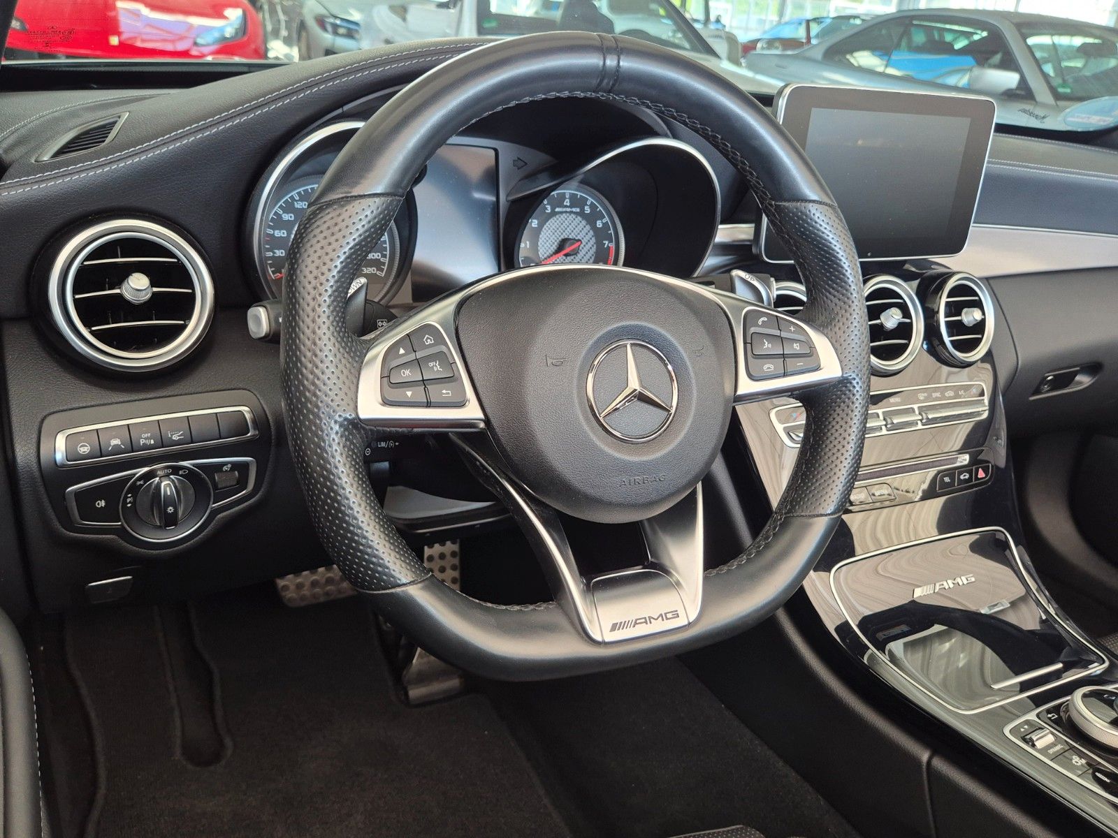 Fahrzeugabbildung Mercedes-Benz C 63 AMG Cabrio/Dt./Burm/Head/Fahrpaket