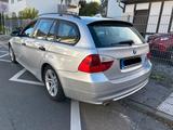BMW 320 Baureihe 3 Touring 320i - BMW 320 aus 2006: Kombi, 320i