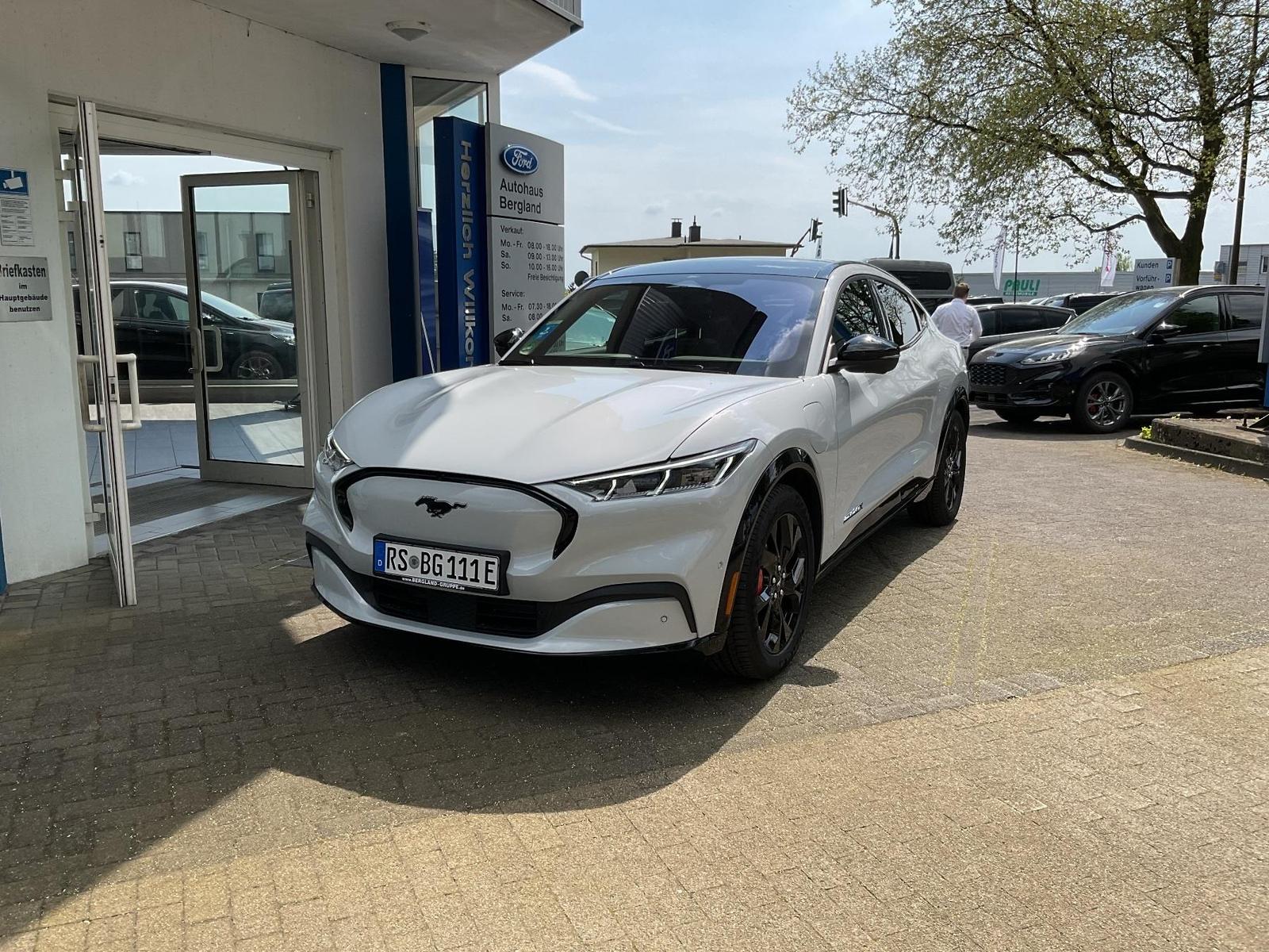 Ford Mustang Mach-E AWD 98,7kWh Dual Allrad