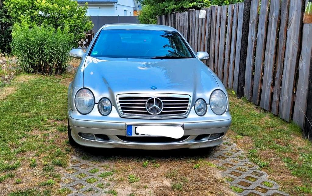 Mercedes-Benz CLK 200