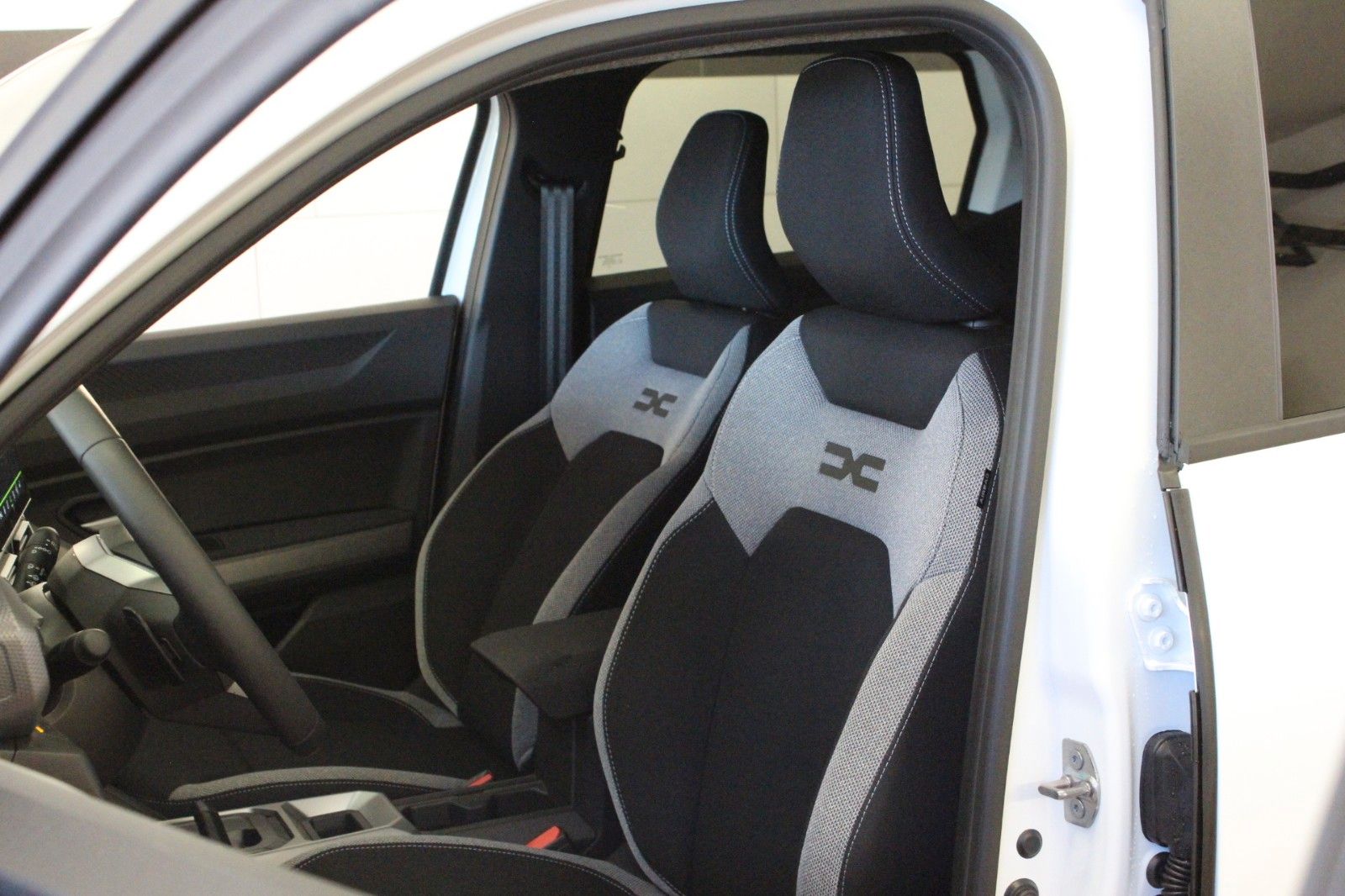 Fahrzeugabbildung Dacia Duster Eco G 120 Journey *Automatik *