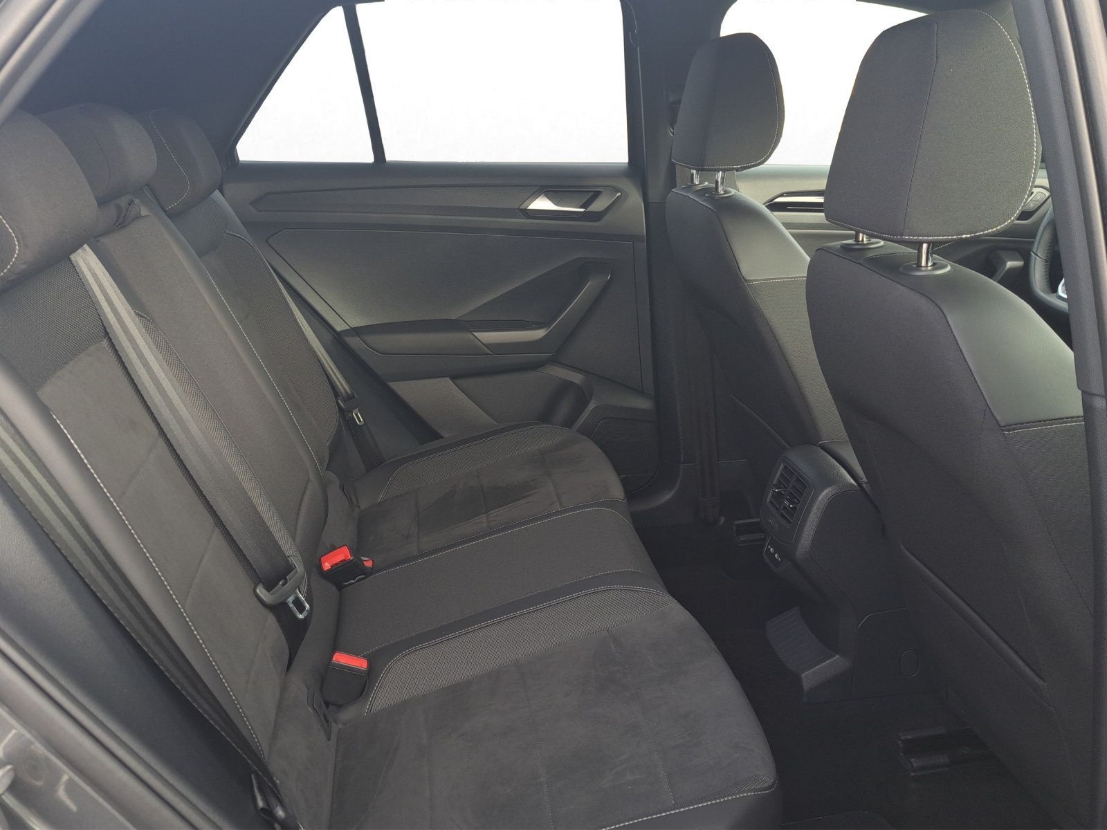 Volkswagen T-Roc - Bild 15