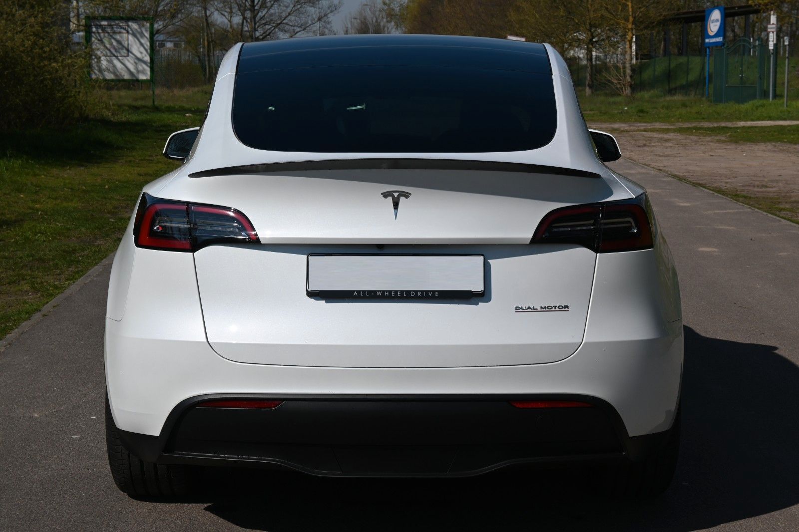 Fahrzeugabbildung Tesla Model Y Performance Dual Motor AWD