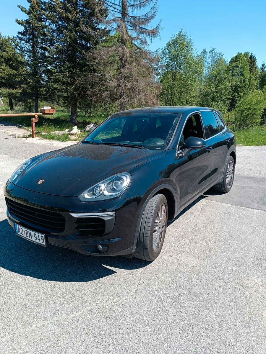 PORSCHE Cayenne