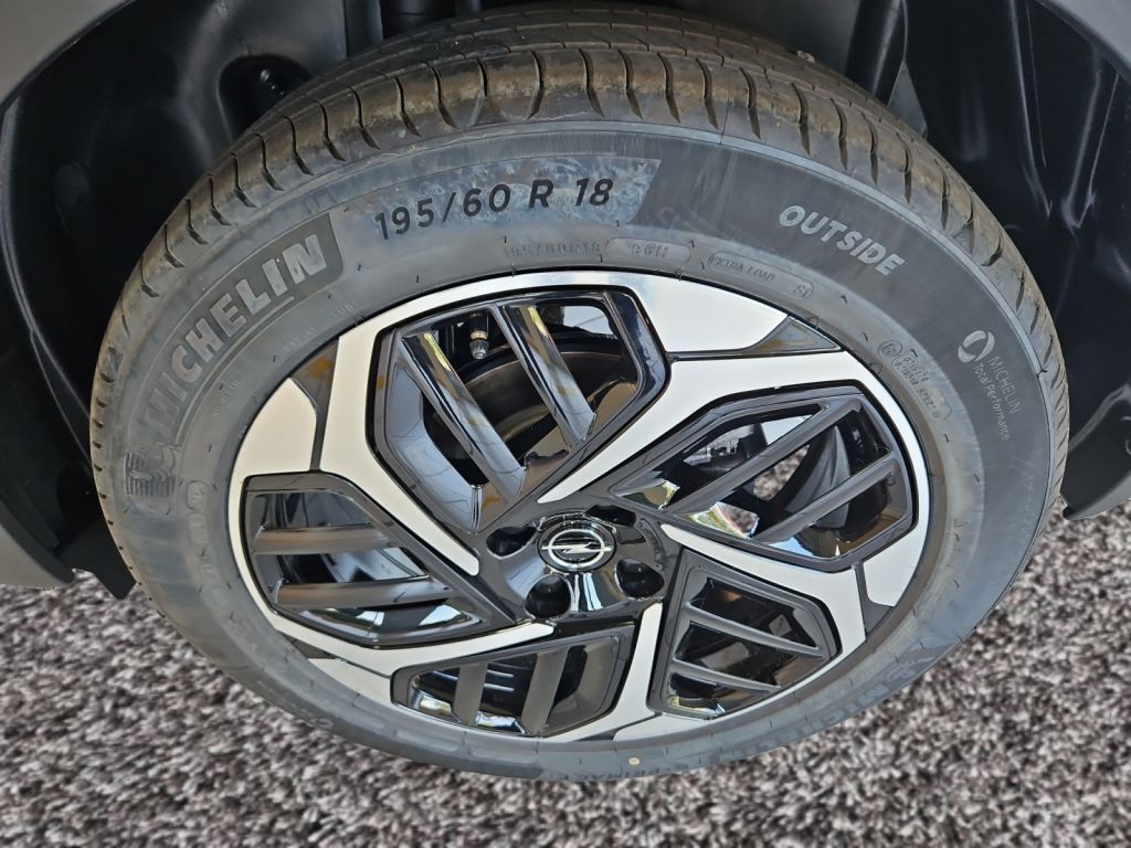 Fahrzeugabbildung Opel Mokka-e Ultimate Longe Range