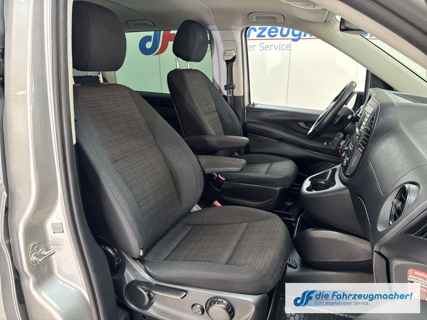 Fahrzeugabbildung Mercedes-Benz Vito Mixto 119 CDI 4x4 lang LED Navi *EXPORT