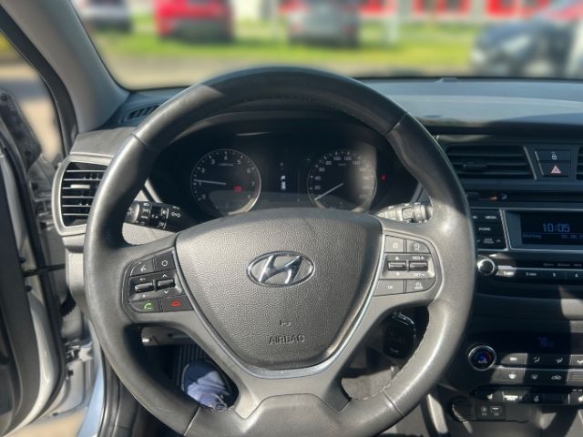 Fahrzeugabbildung Hyundai i20 blue Style 1.0 Klimaautom SHZ LenkradHZG Spu