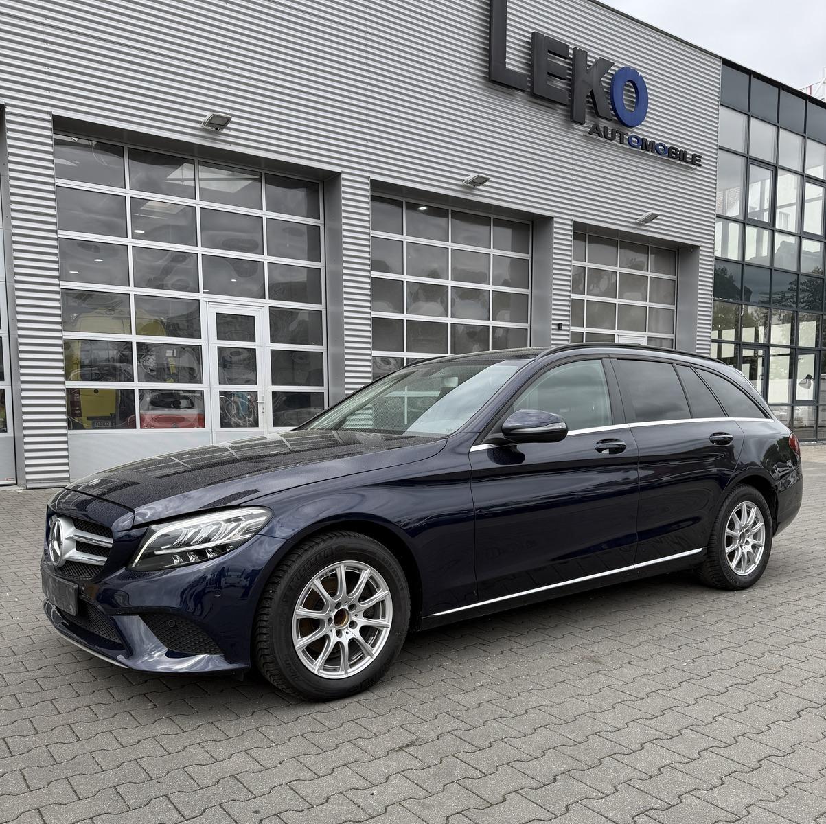 Mercedes-Benz C 180d T AMG Kamera/ Leder/ Tempomat/ 16''