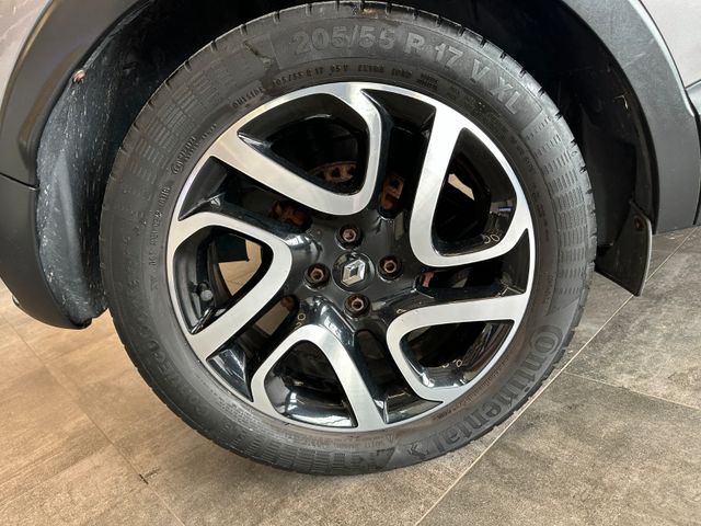 MYAUTOCENTER – Gebraucht- und Jahreswagen mit Werkstattservice in Pfaffenhofen Renault Captur Luxe *AHK*Klima*Sitzh*Navi*