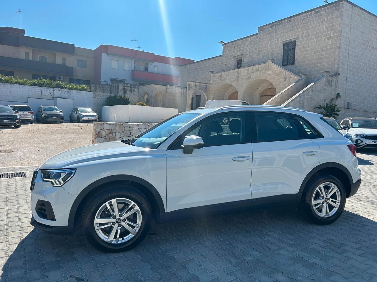 Audi Q3 35 TDI S tronic Business imagem 3