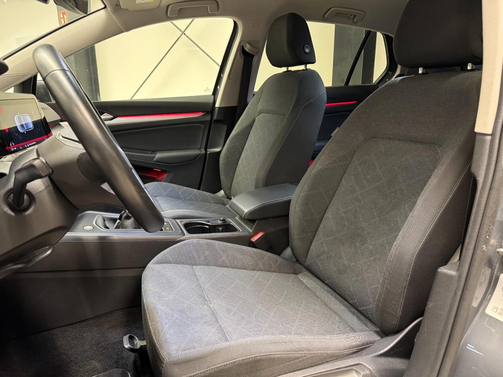 Volkswagen Golf VIII 1.5 TSI LIFE*SHZ*LED+*AMBIENTE*NAVI*, миниатюра 18