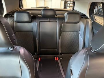 MYAUTOCENTER – Gebraucht- und Jahreswagen mit Werkstattservice in Pfaffenhofen Volkswagen Golf VIII *Keyless*Totwinkel*ACC*PDC*LED*VOLL