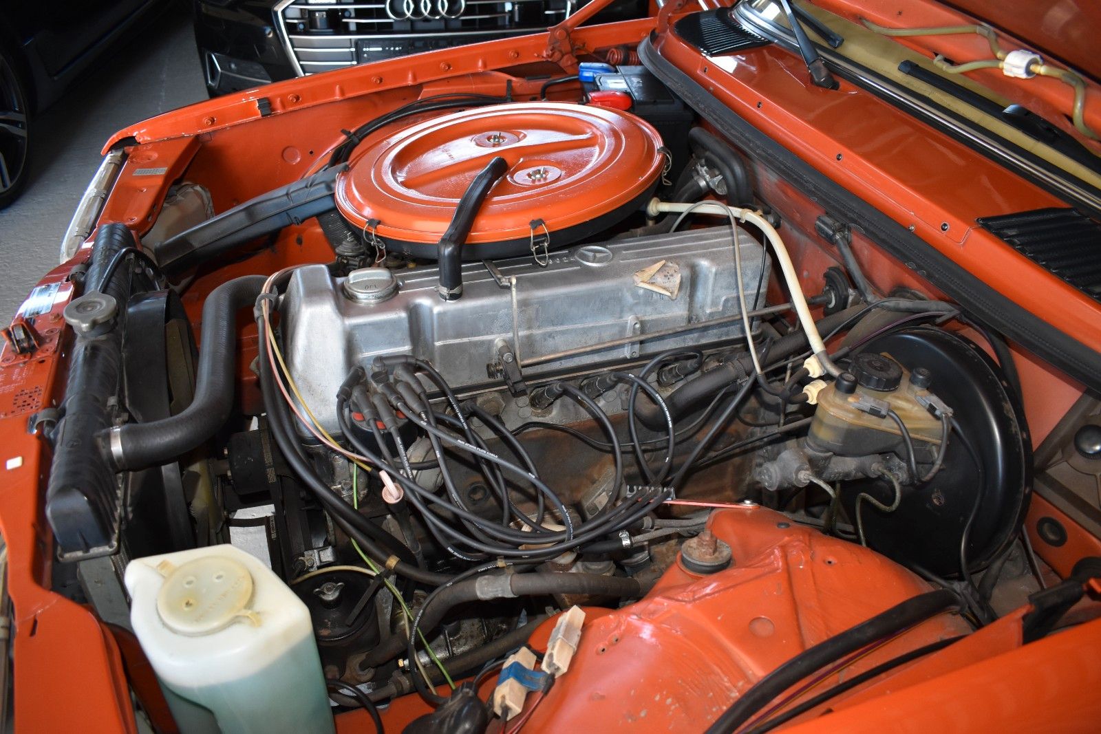 Fahrzeugabbildung Mercedes-Benz 250 6 Zylinder Benziner Zustand Top BRD H-Zulass