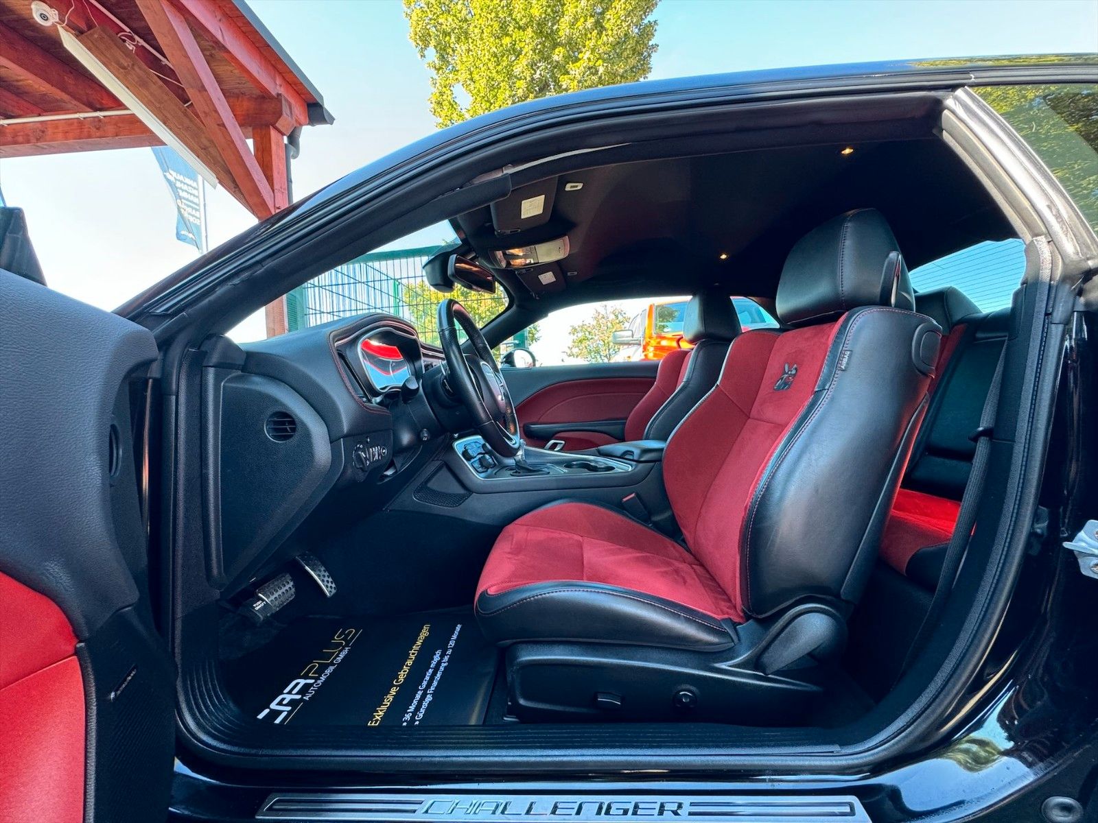 Fahrzeugabbildung Dodge Challenger 6.4 R/T 392 Black Edition Performance