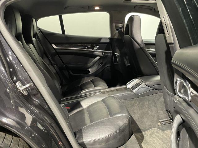 PORSCHE PANAMERA 4S  SPORT CHRONO PANO NAVI 20'' 400 ch 4X4 BVA - HAYON ÉLECTRIQUE - PACK SPORT - TOIT OUVRANT