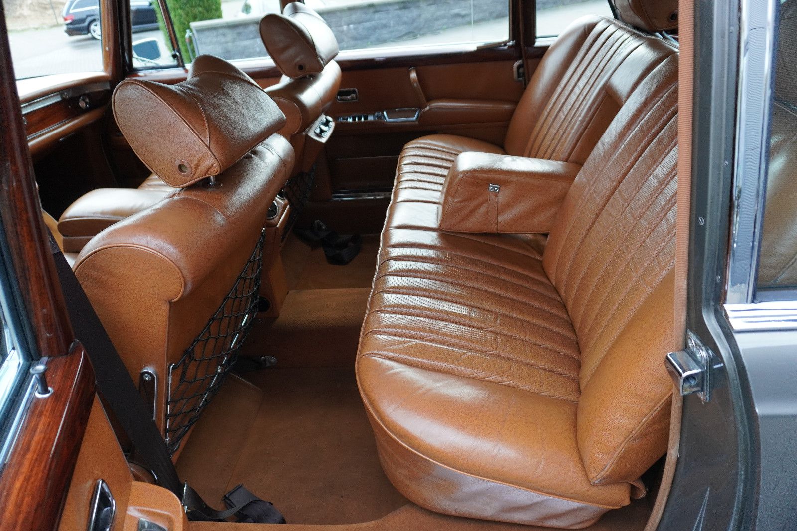 Fahrzeugabbildung Mercedes-Benz 600