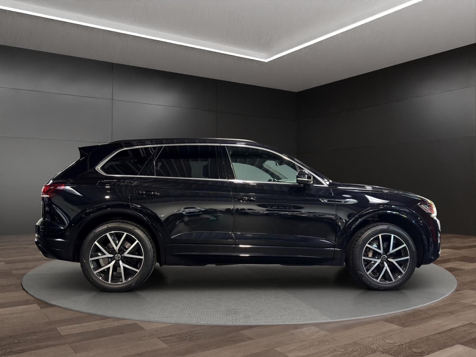 Volkswagen Touareg V6 R-Line Softclose HuD Matrix AHK Pano foto 3