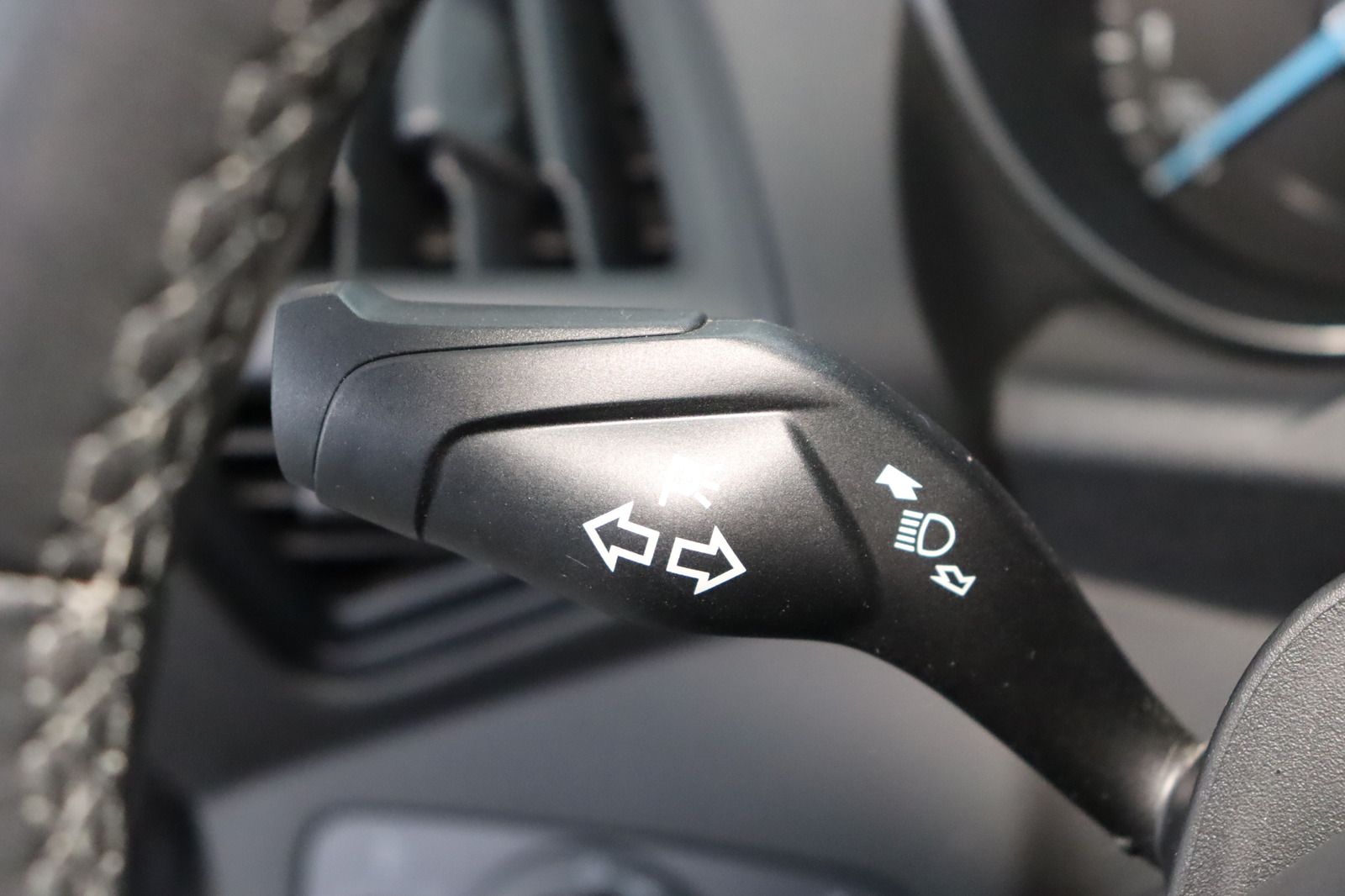 Fahrzeugabbildung Ford Grand C-Max 1.0 Cool & Connect * Navi * SHZ HU/A