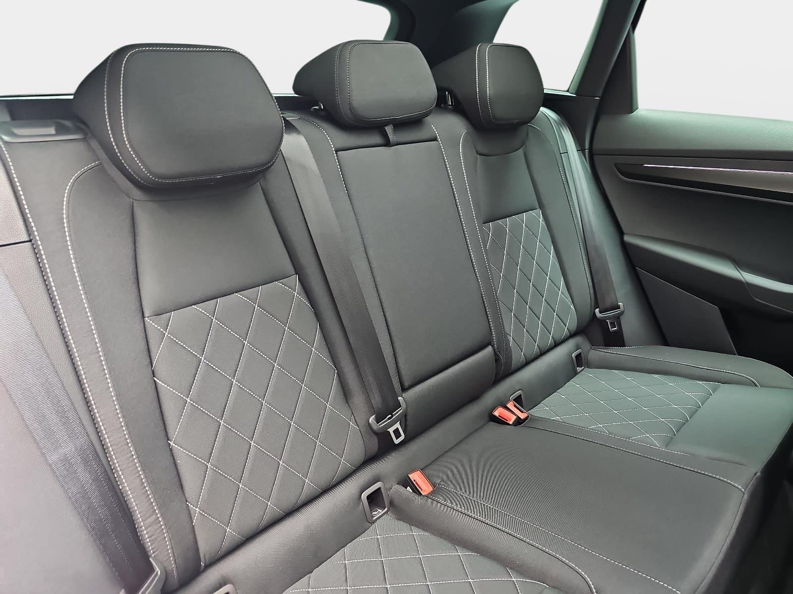 Skoda KAROQ 2.0 TSI DSG SPORTLINE 4X4 NAVI LED