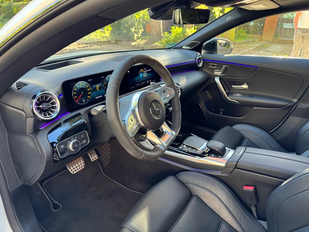 Mercedes-Benz CLA 35 AMG