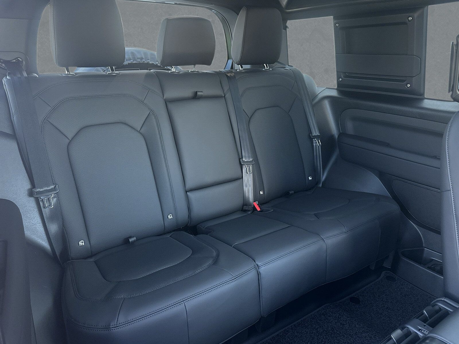 Land Rover Defender - Bild 5