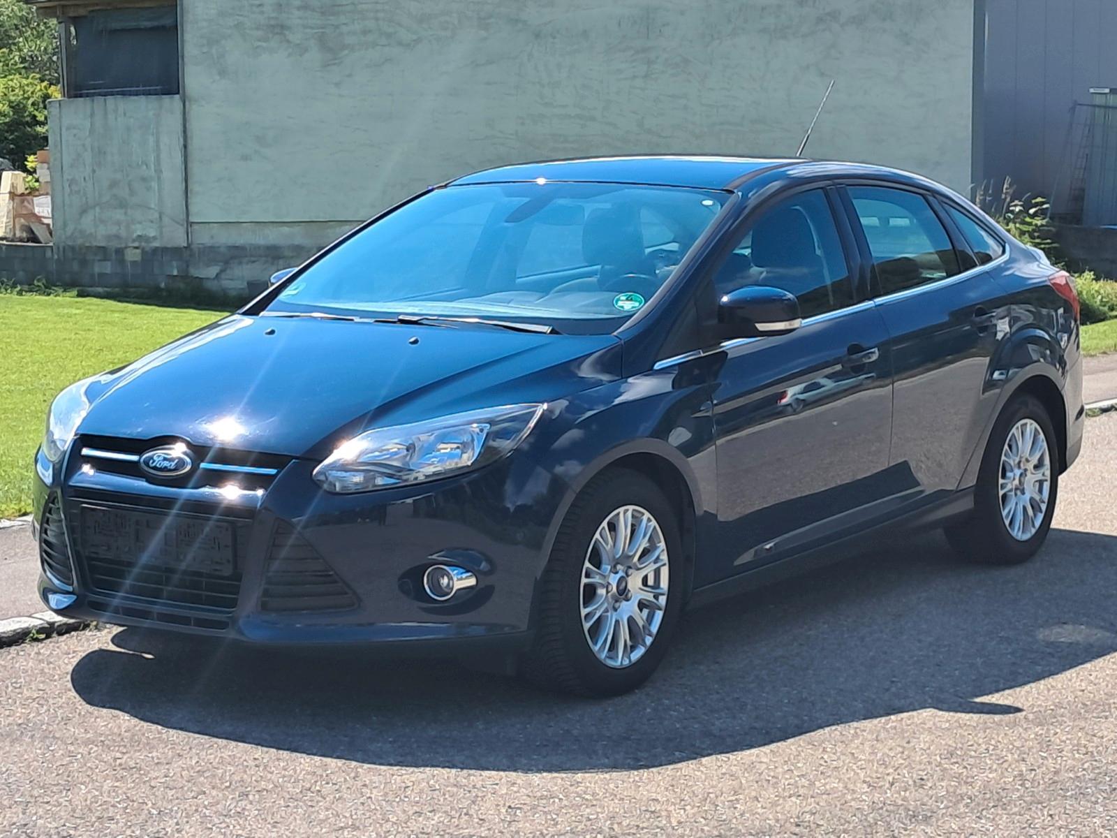 Ford Focus Lim. 1.6 EcoBoost Titanium * PDC/MFL