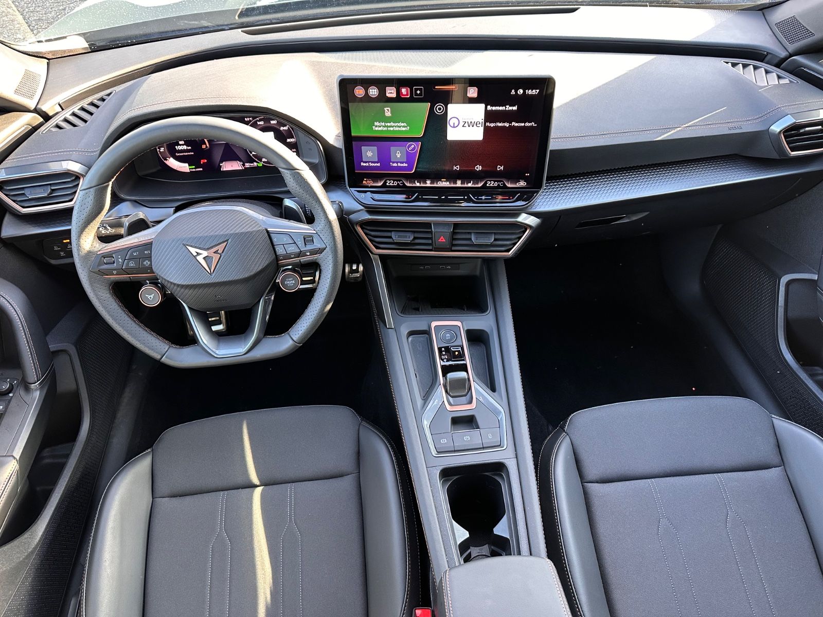 Fahrzeugabbildung CUPRA Formentor 1.5 eTSI DSG ACC/LED/APP/GJR/SHZG