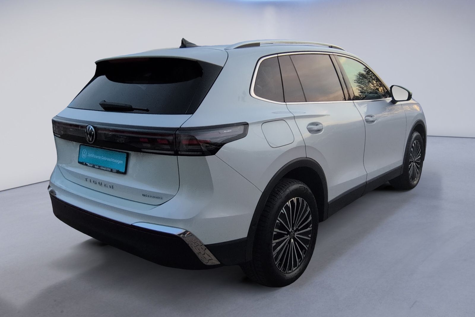 Tiguan 1.5 eTSI DSG Elegance KAMERA+AHK+DCC