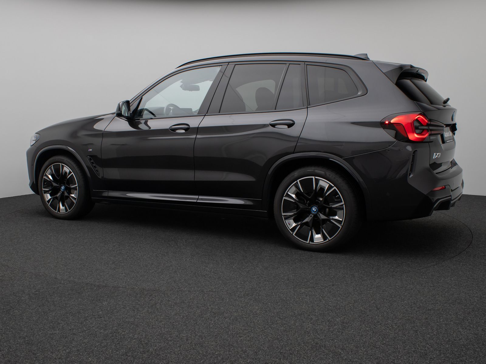 Fahrzeugabbildung BMW iX3 Impressive M Sport Panorama 360°HUD DAB H/K