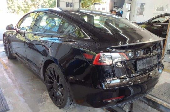 Tesla Model 3 Performance Dual AWD 93,6% SOH Shanghai foto 3