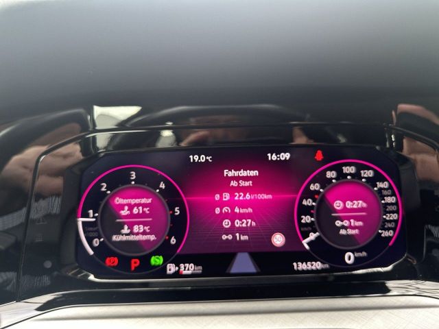 Golf VIII Variant 2.0 TDI DSG Life NAVI BUSINESS