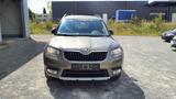 Skoda YETI ACTIVE TEMPOMAT KLIMA AHK 8xBEREIFT PDC - Skoda Yeti: Grün