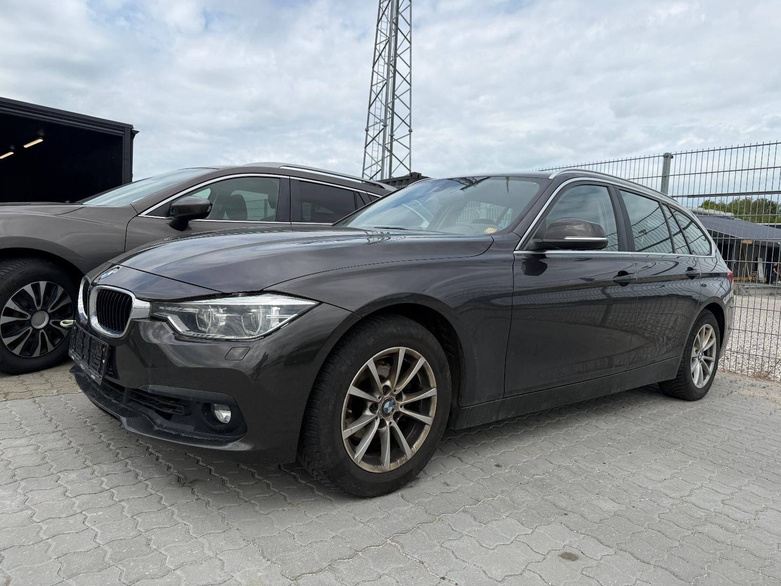 BMW 320 3 Touring 320 i Advantage