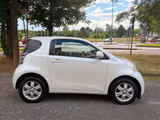 Toyota IQ iQ Basis - weiße Toyota IQ