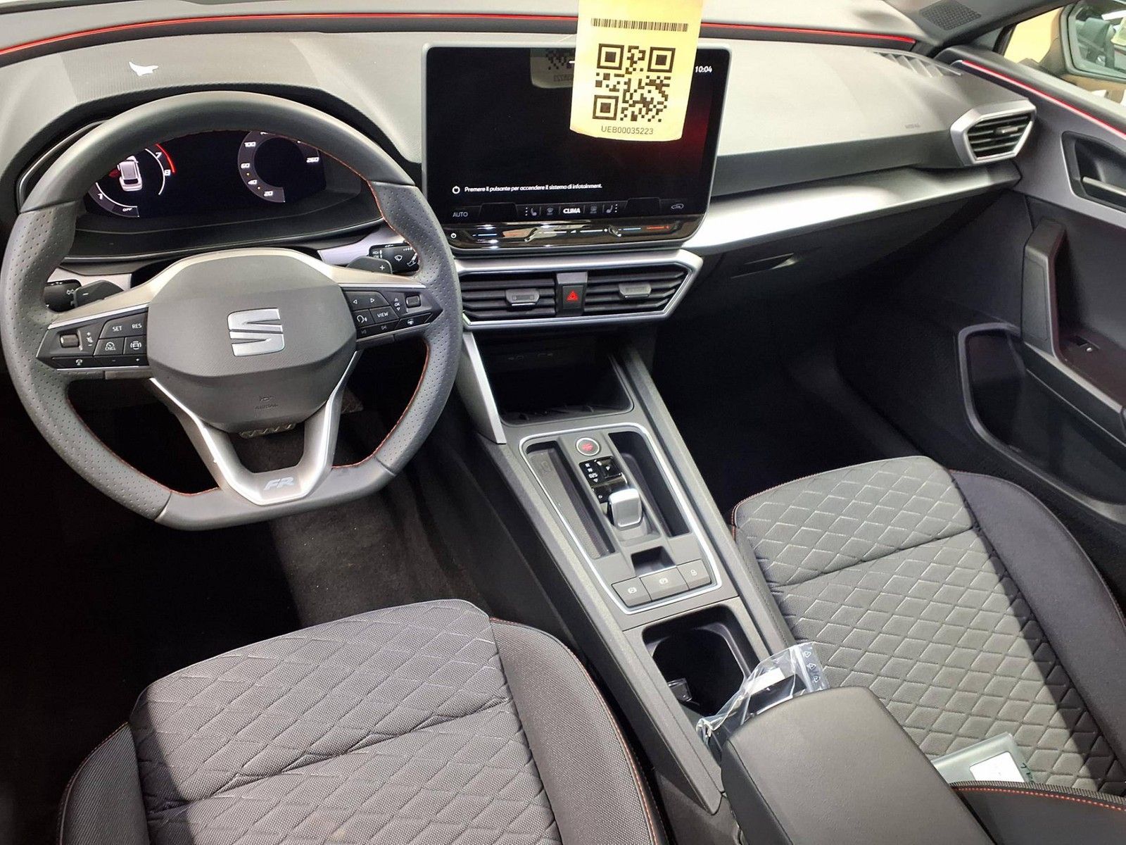Fahrzeugabbildung SEAT Leon ST eTSI FR DSG LED Navi VC ACC RFK SH