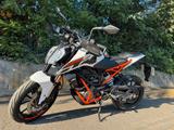 KTM Duke 125 (Top Zustand / wenig Kilometer)