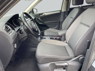 Volkswagen Tiguan - 9