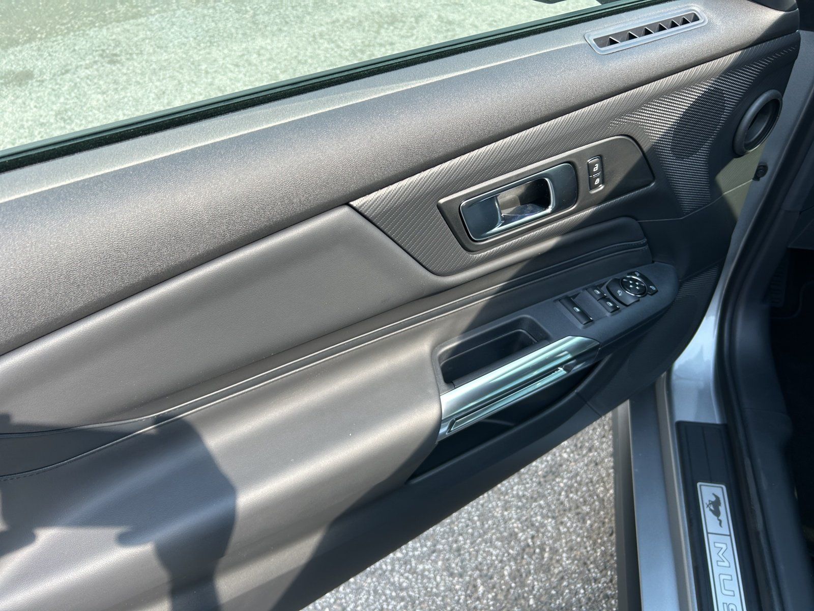 Fahrzeugabbildung Ford Mustang Convertible GT Cabrio Magned Ride